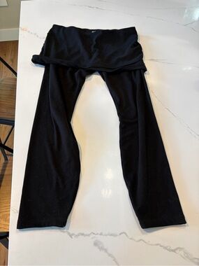 CAbi Black Fold-Over Waist Leggings - Size M